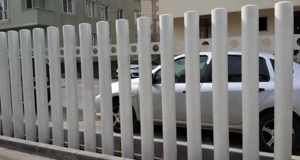 Konut Sitesi Çelik Bariyer Sistemi Konut sitesi çelik bariyer projesi – SRB İnşaat